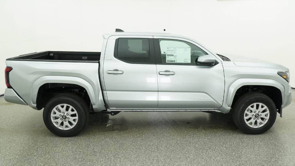 2026 Toyota Tacoma SR5 - Photo 25