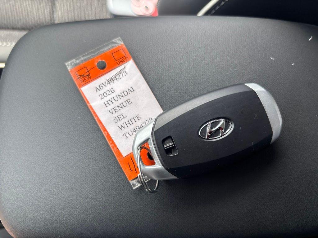 New 2026 White Hyundai SEL w/Two-Tone Roof image 23