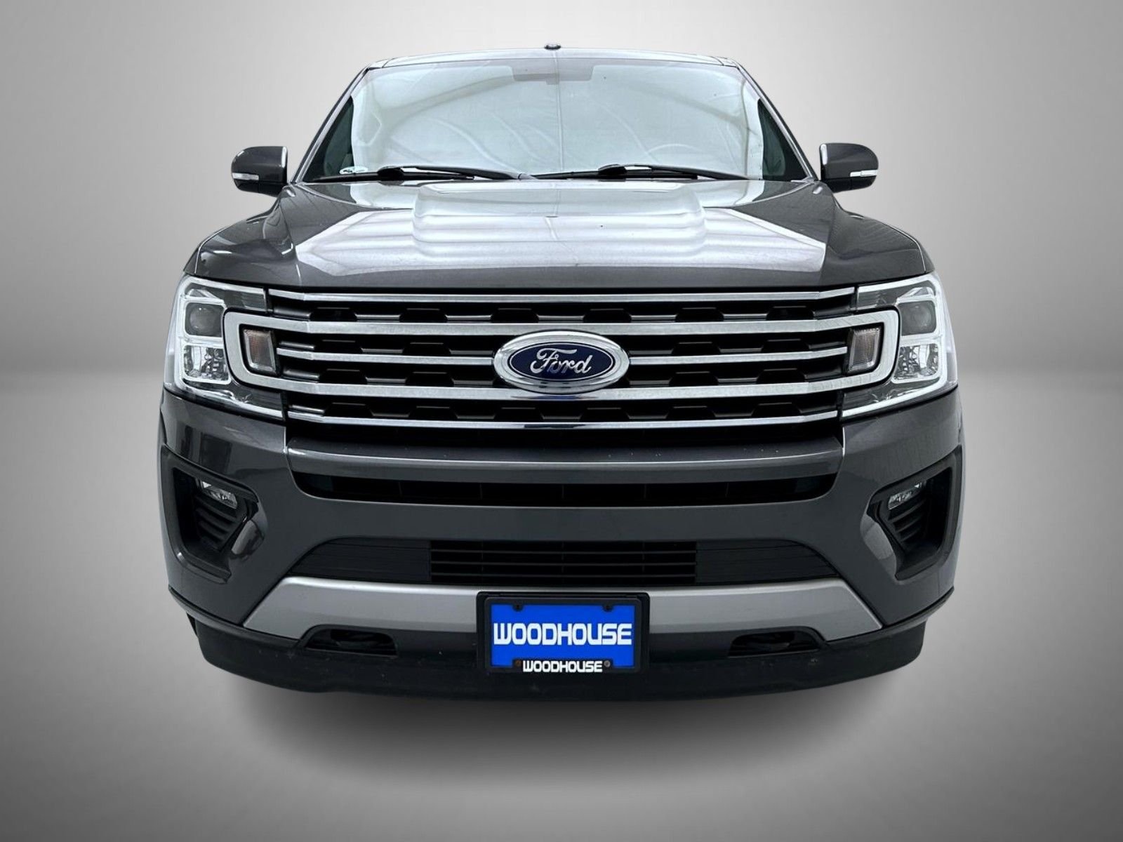 Used 2018 Gray Ford XLT image 2