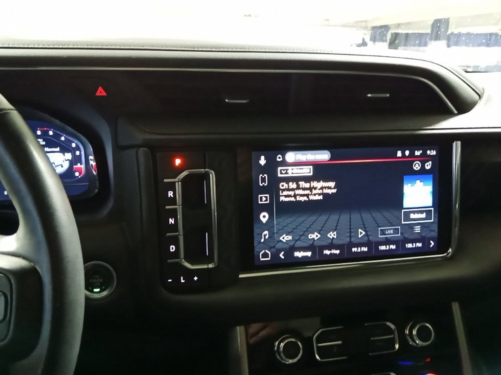 Used 2023 White Frost Tricoat GMC Denali image 23