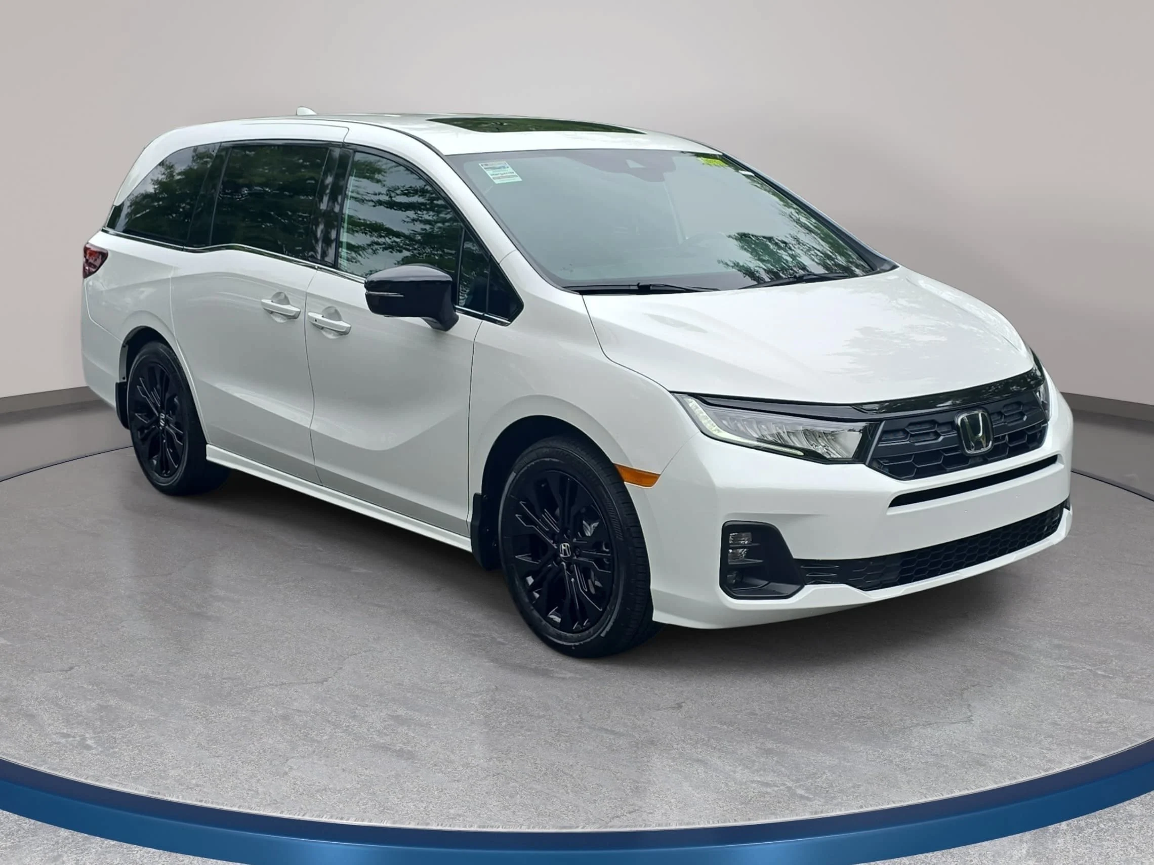 New 2026 Platinum White Pearl Honda Sport-L image 3
