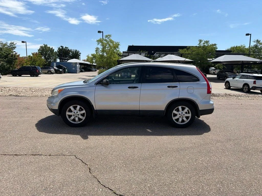 Used 2011 Honda CR-V SE with VIN JHLRE4H42BC035831 for sale in Loveland, CO