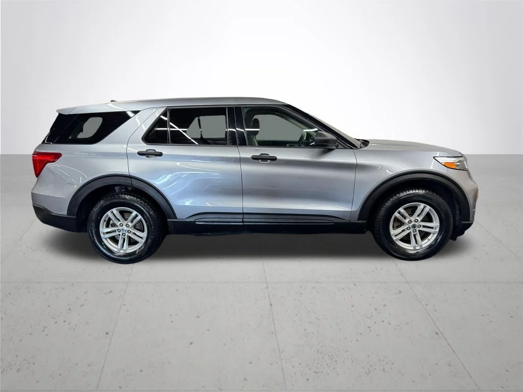 Used 2023 Silver Ford Base image 9