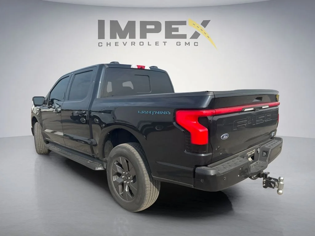 Used 2023 Black Ford Lariat image 3