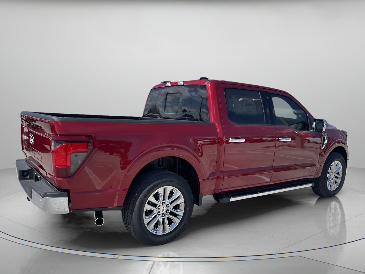 New 2026 Ruby Red Metallic Tinted Clearcoat Ford XLT image 3