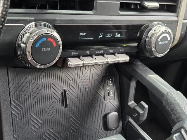 Used 2025 Underground Toyota SR5 image 22