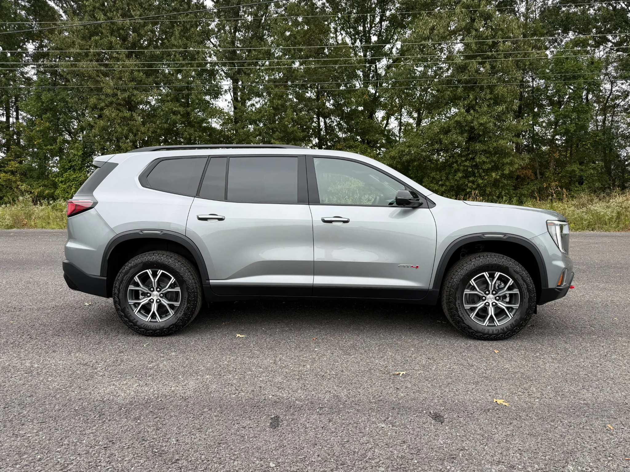 New 2027 Sterling Metallic GMC AT4 image 11