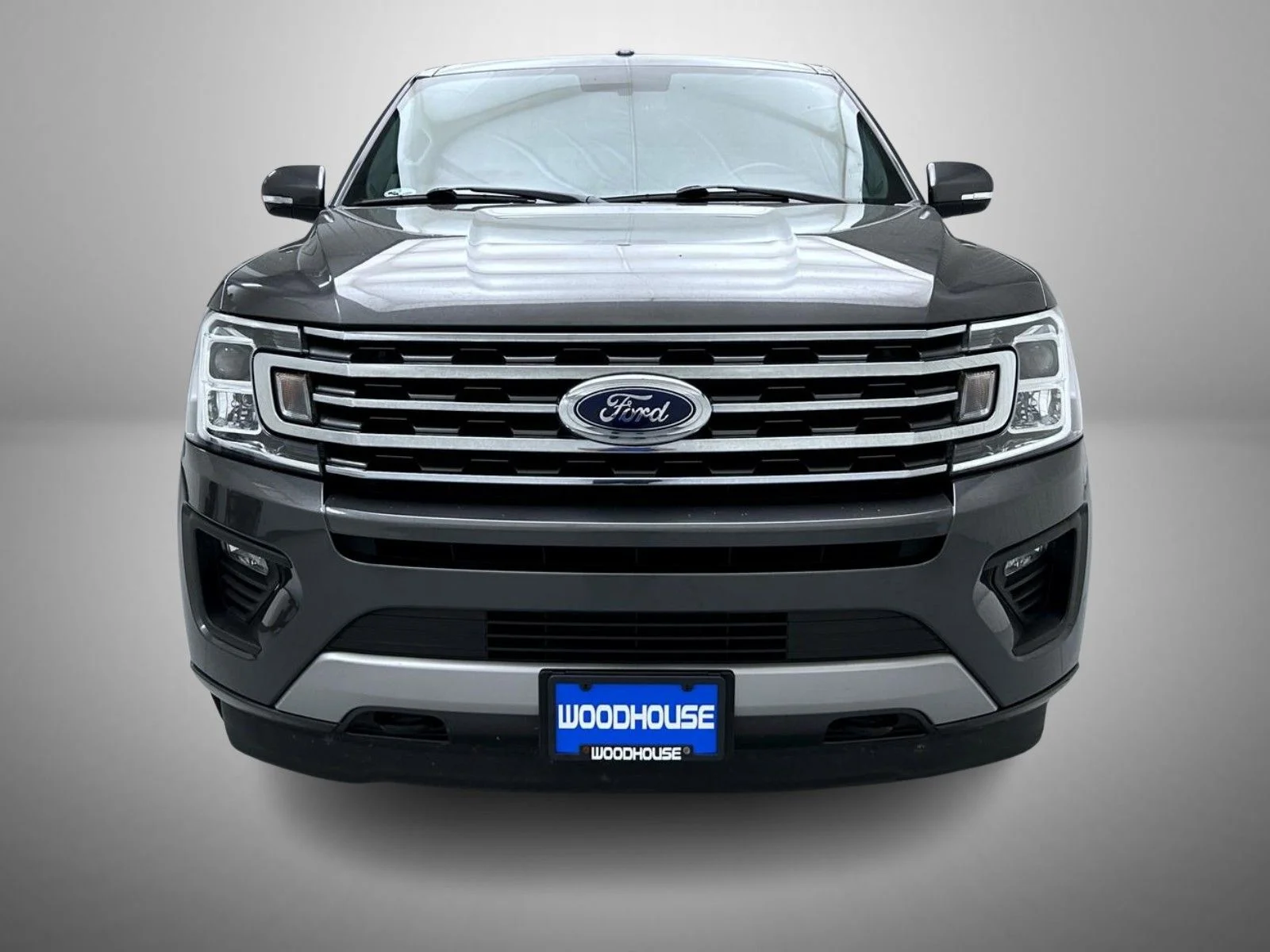 Used 2018 Gray Ford XLT image 2