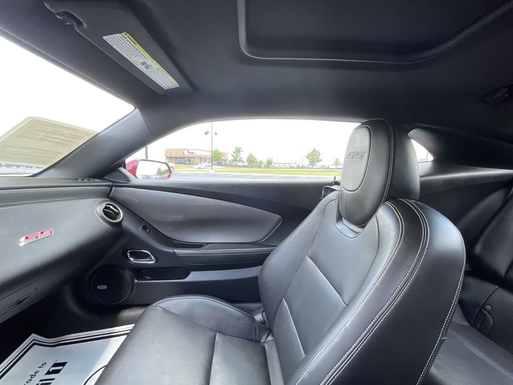 Used 2011 Red Chevrolet SS image 11