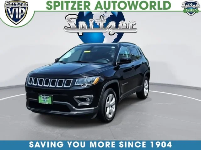 Used 2019 Black Jeep Latitude image 4