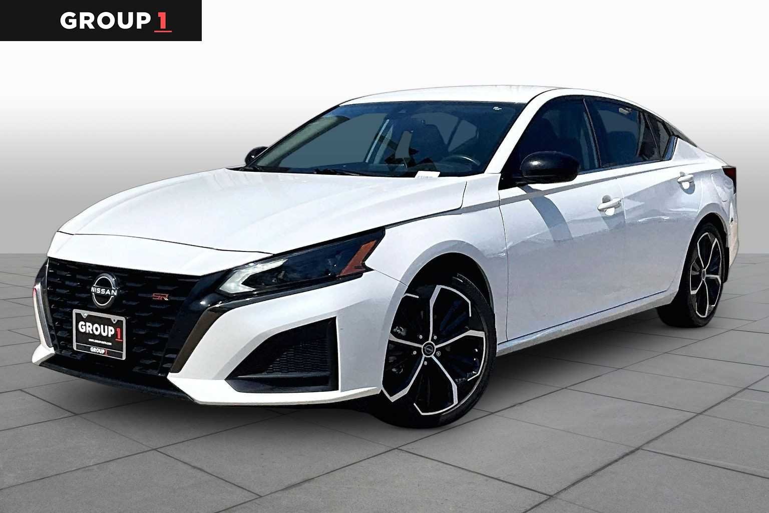 2024 Nissan Altima 2.5 SR's photo