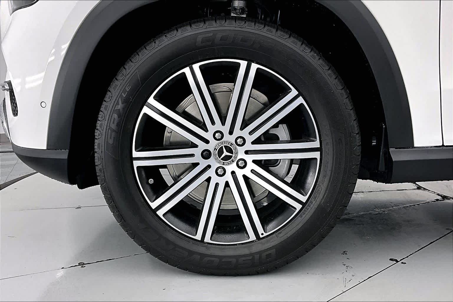 New 2026 Polar White Mercedes-Benz GLE 350 image 8
