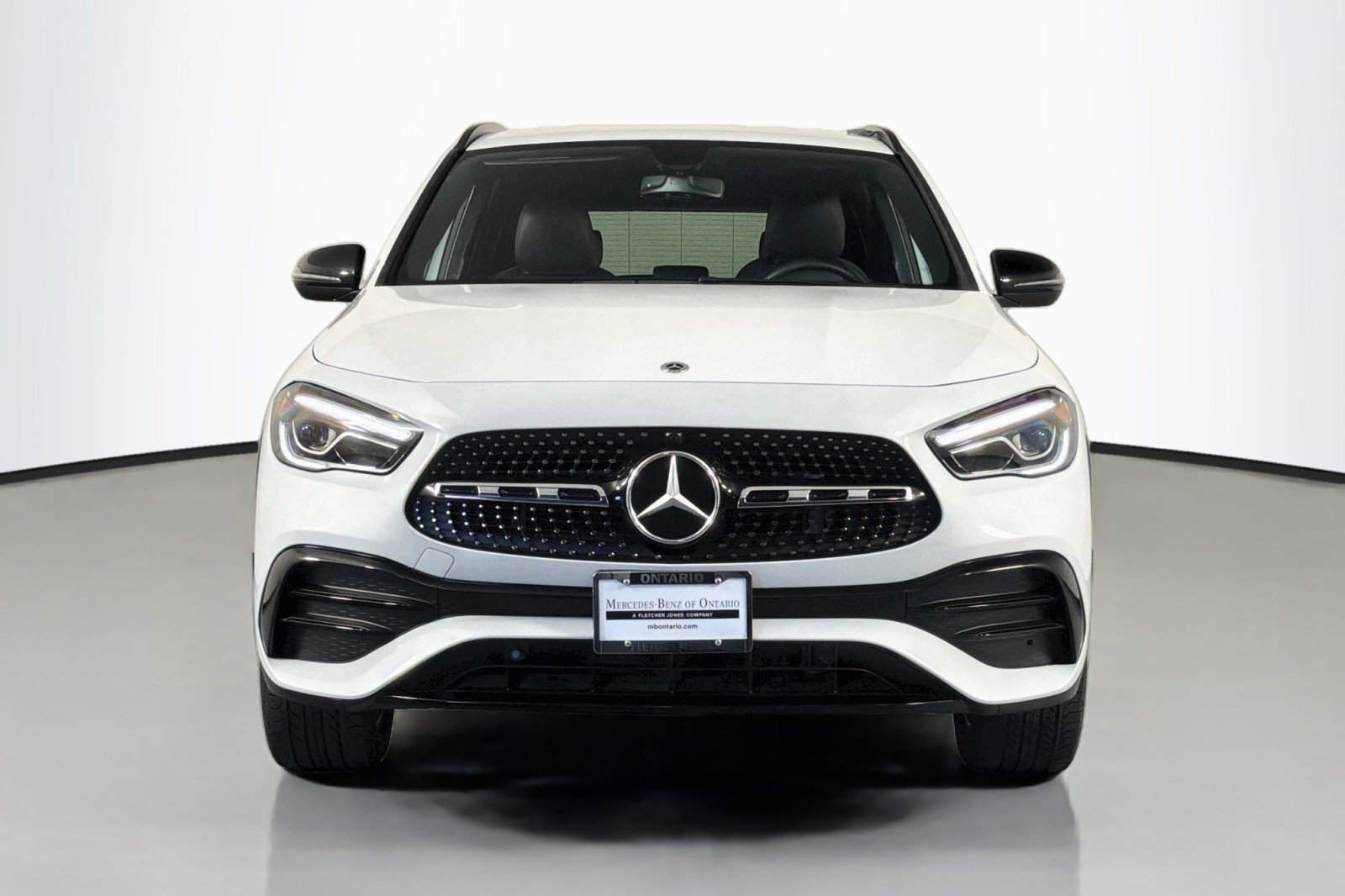 Used 2022 Digital White Metallic Mercedes-Benz 250 image 2