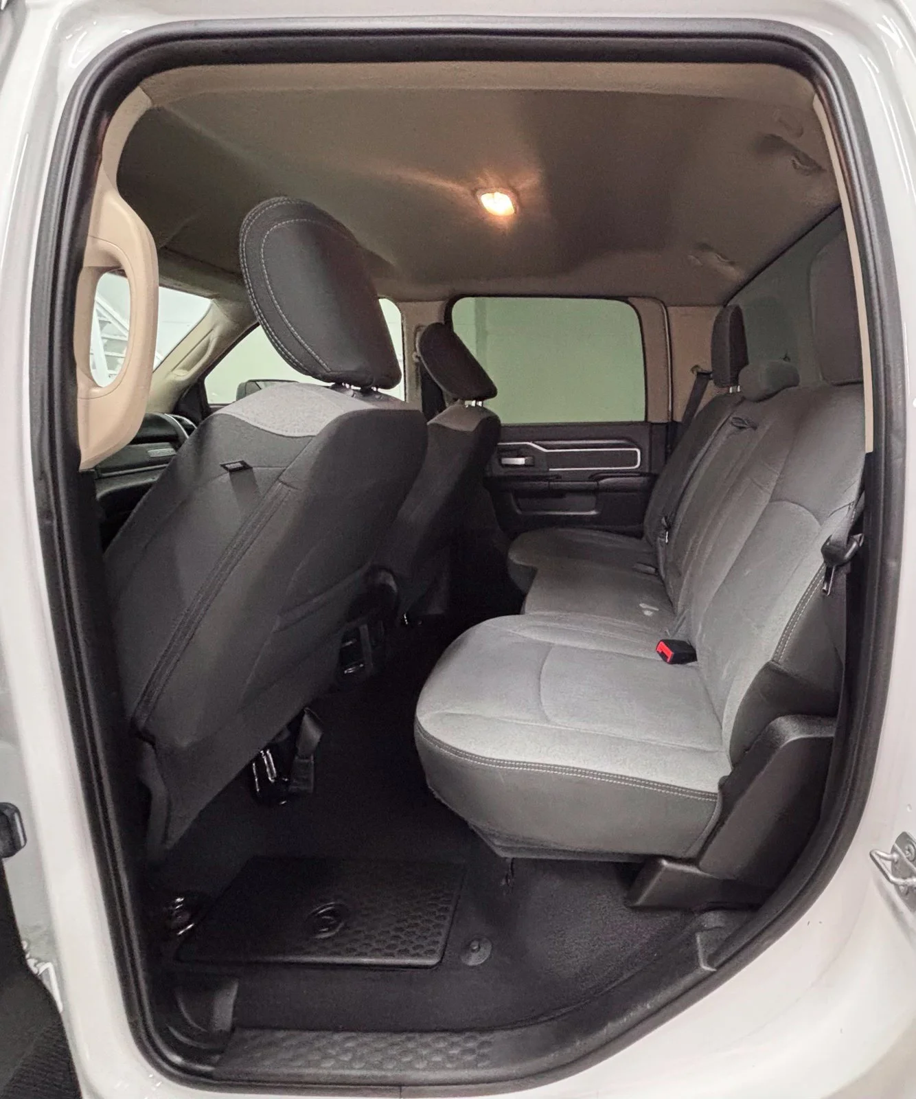 Used 2019 White Ram Big Horn image 24