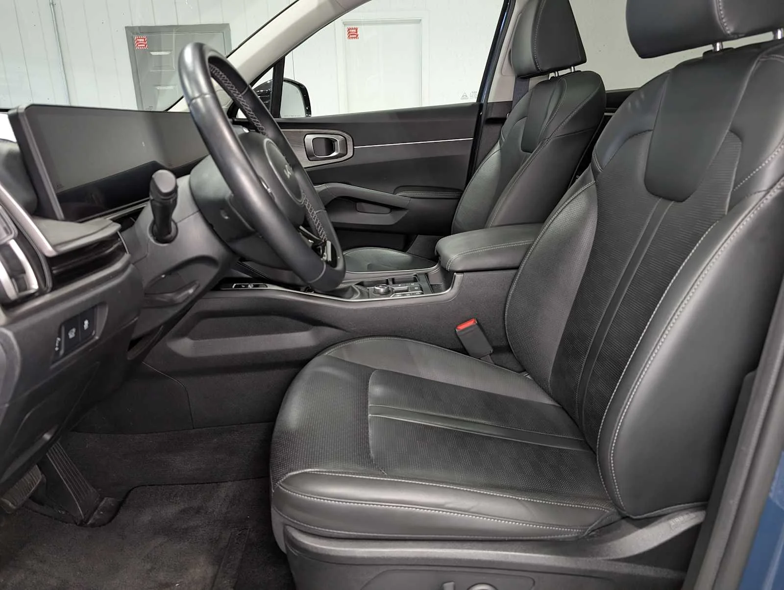Certified Used 2025 Midnight Lake Blue Kia X-Line EX image 4