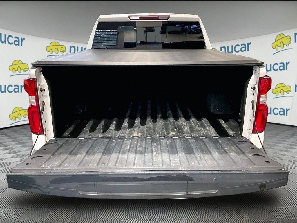 Used 2019 White Chevrolet High Country image 32