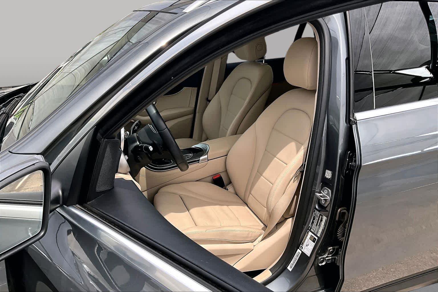 Used 2020 Selenite Grey Metallic Mercedes-Benz GLC 300 image 8