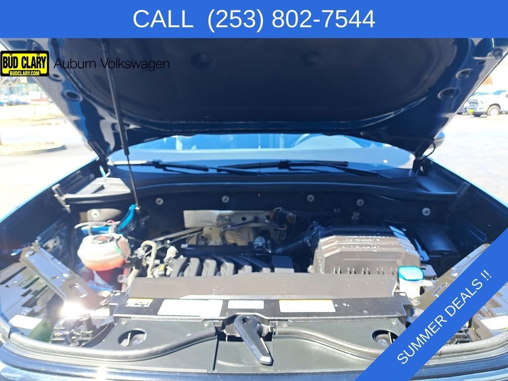 Used 2023  Volkswagen 3.6L V6 SEL Premium R-Line image 26