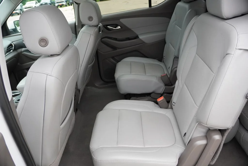 2021 Chevrolet Traverse Premier - Photo 17