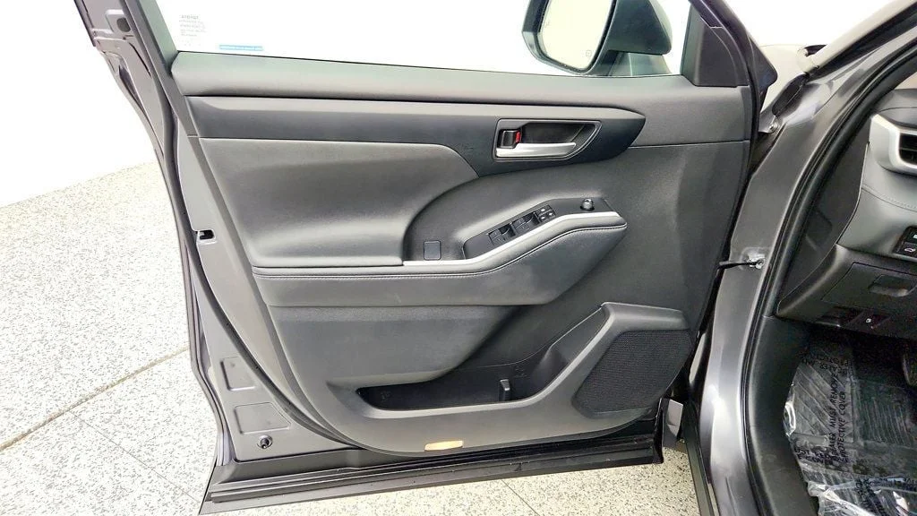 Used 2024 Magnetic Gray Metallic Toyota Hybrid XLE AWD w/ Roof Cross Bars image 11