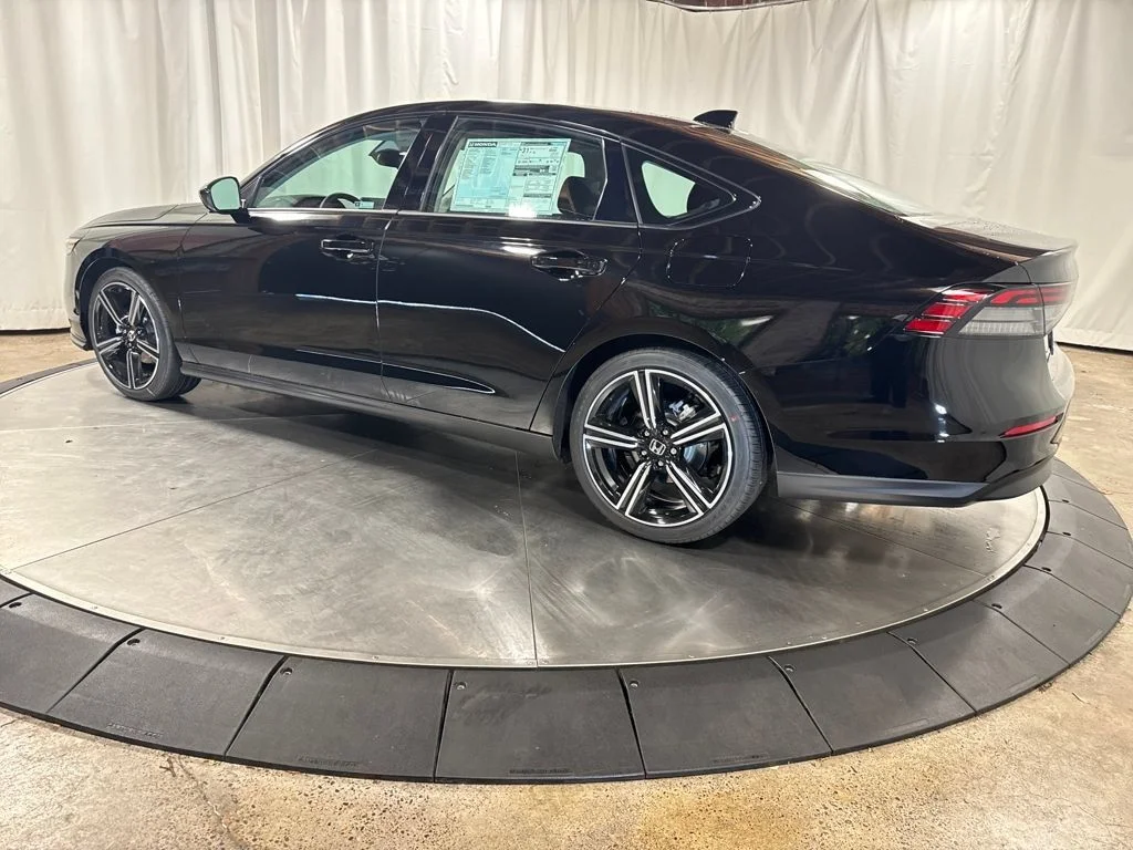 New 2026 Crystal Black Pearl Honda SE image 7