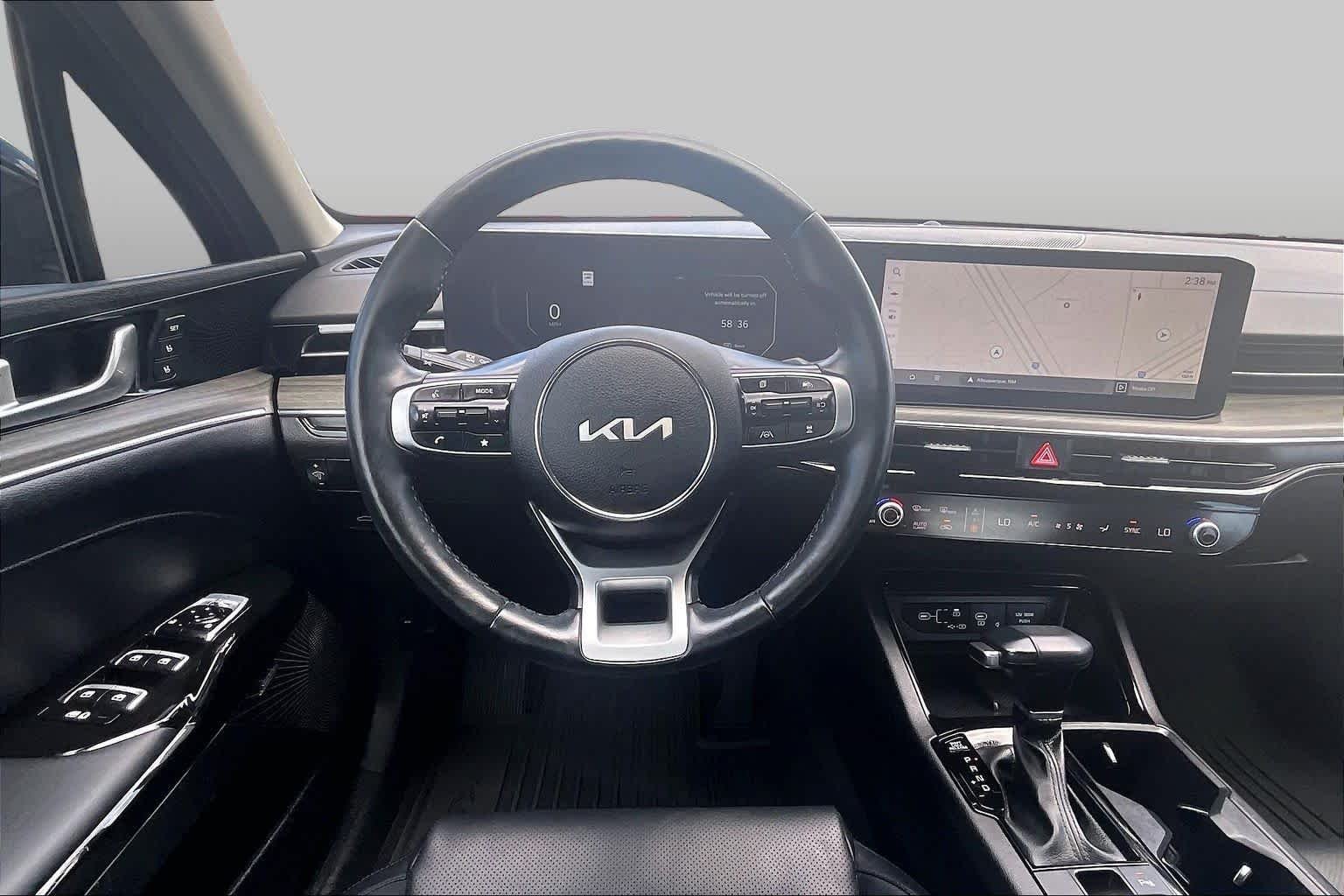 Used 2025 Aurora Black Pearl Kia EX image 6