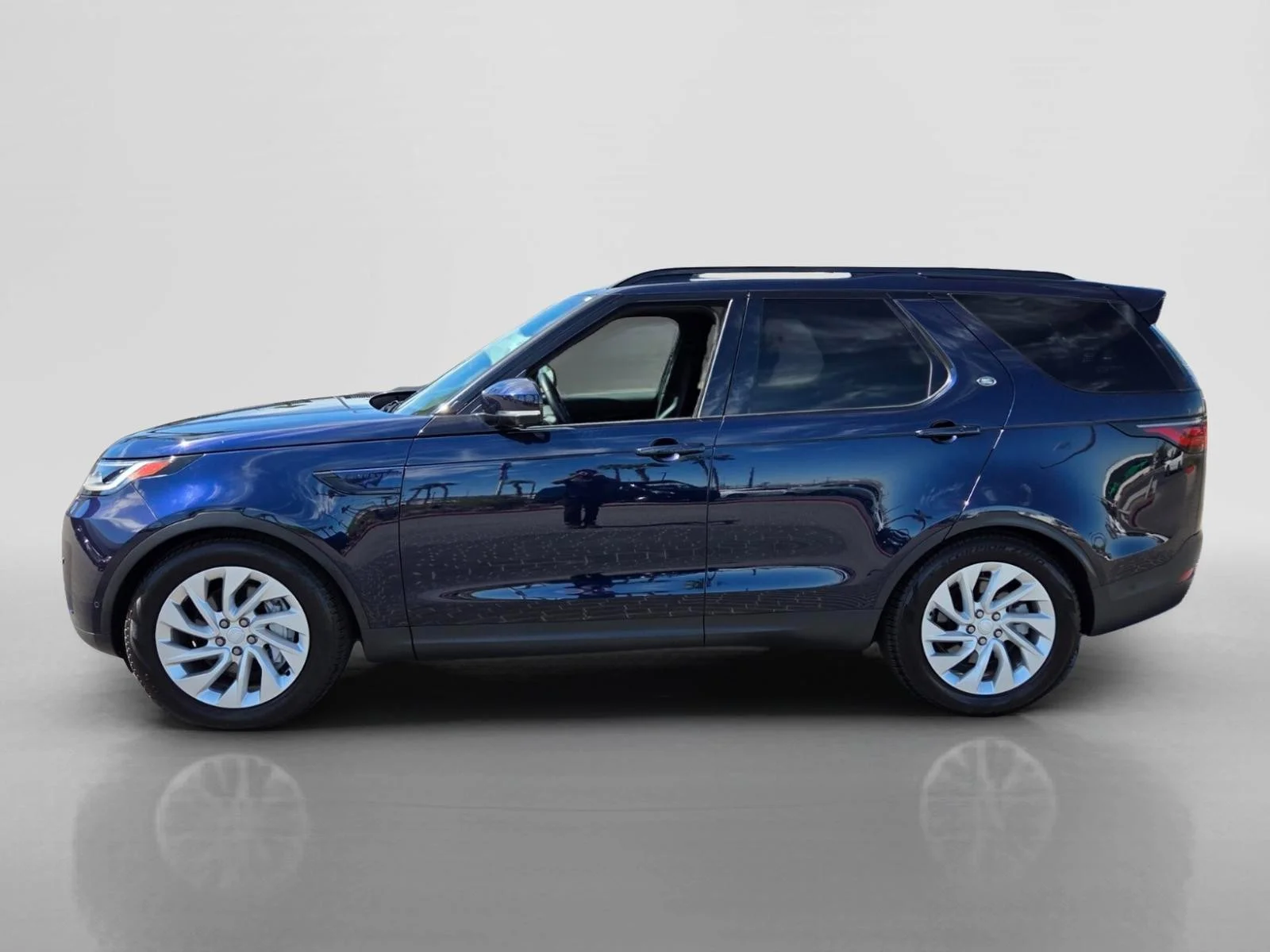 2023 Land Rover Discovery