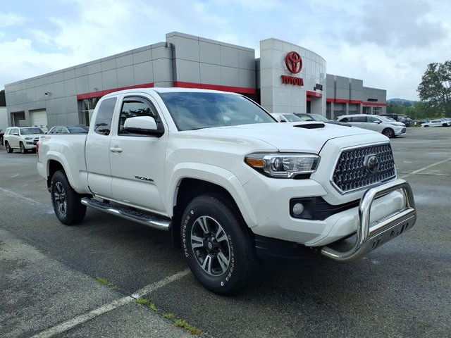 Pre-Owned 2019 Toyota Tacoma TRD Sport 4WD Extended Cab