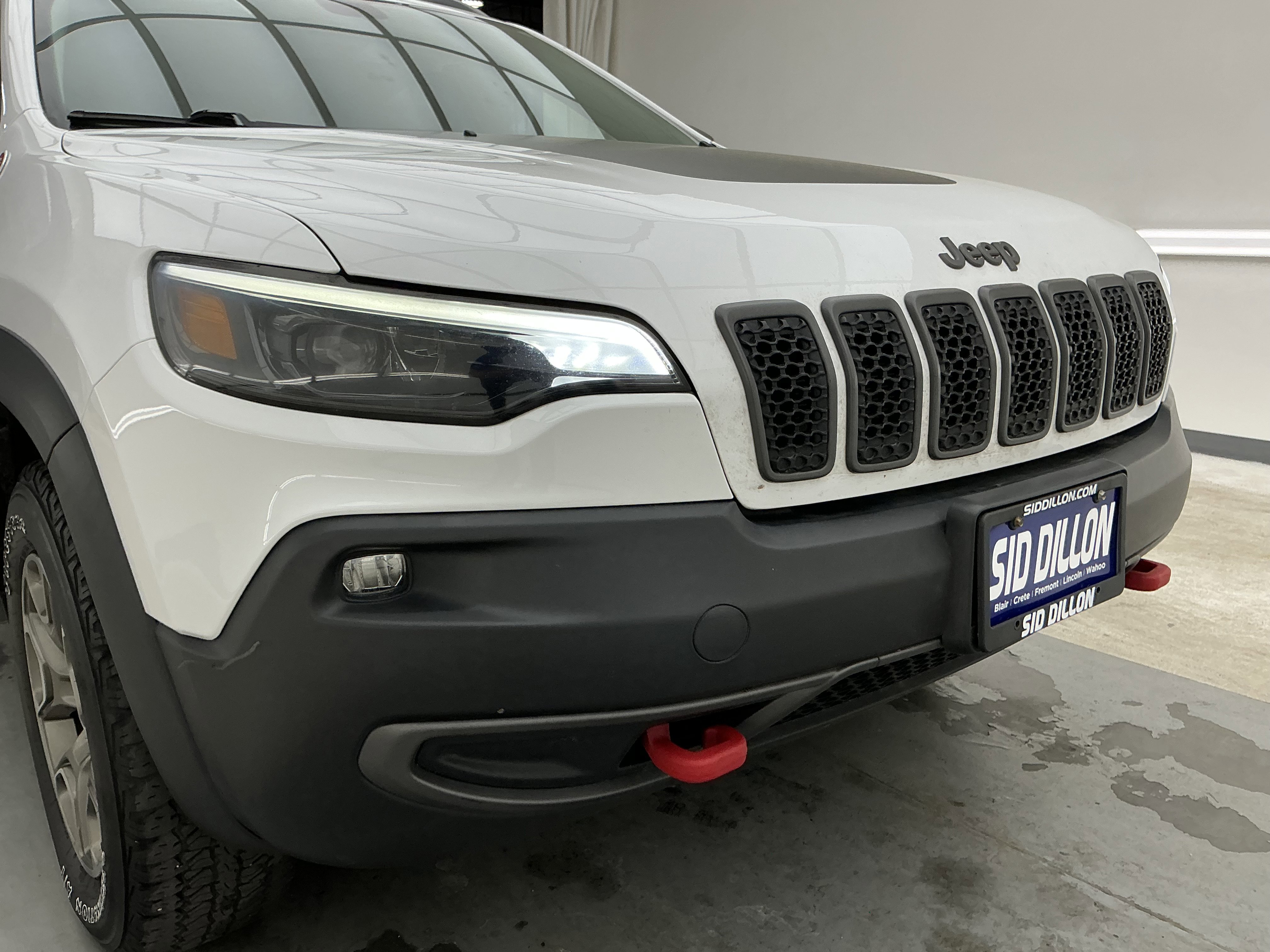 Used 2020 Bright White Clearcoat Jeep Trailhawk image 26