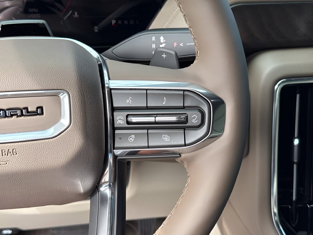 2026 GMC Yukon Denali - Photo 12