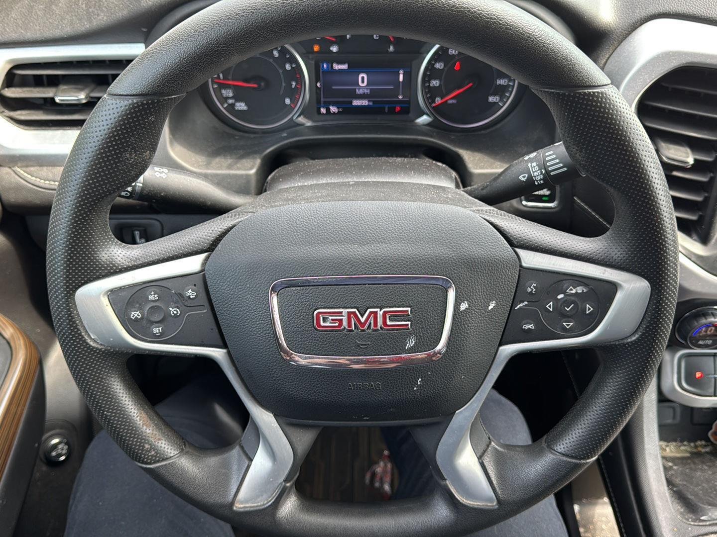 Used 2023 Ebony Twilight Metallic GMC SLE image 10