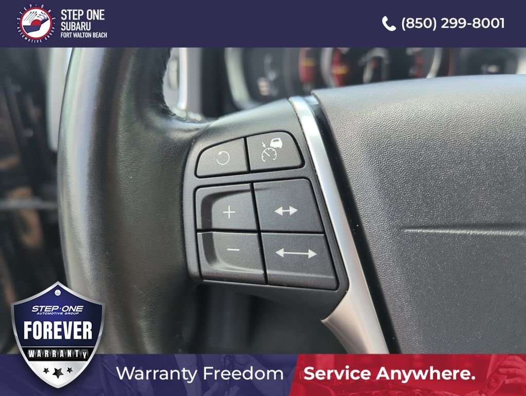 Used 2018 Black Volvo T5 image 22