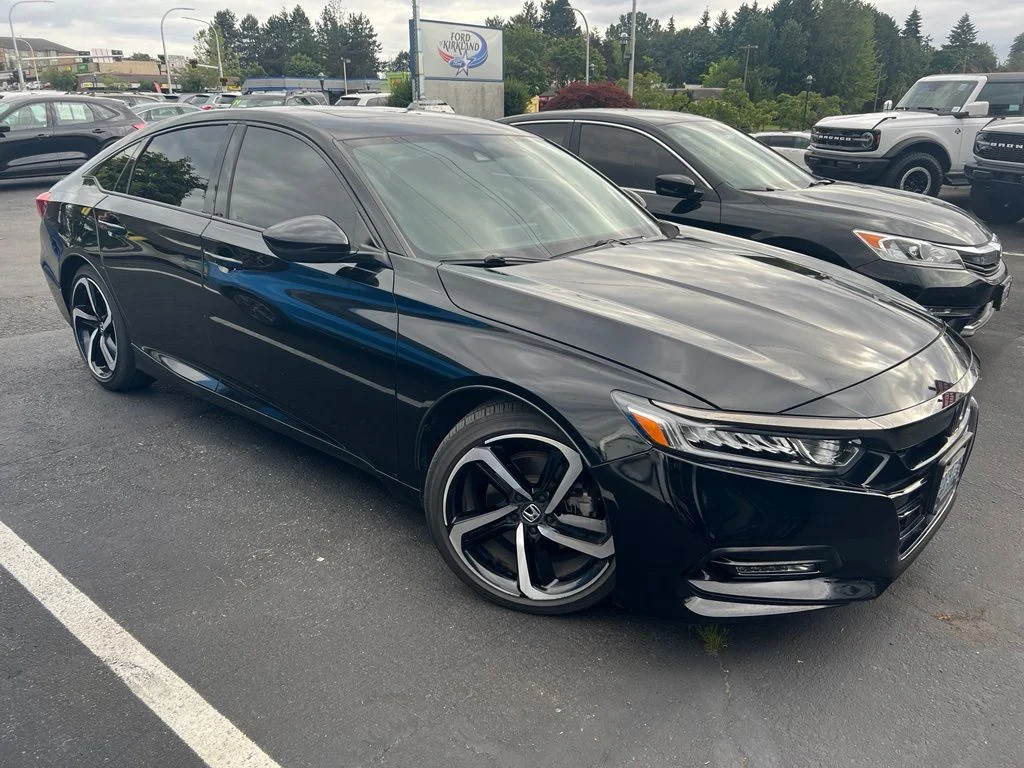 2019 Honda Accord 2.0T Sport Auto's photo
