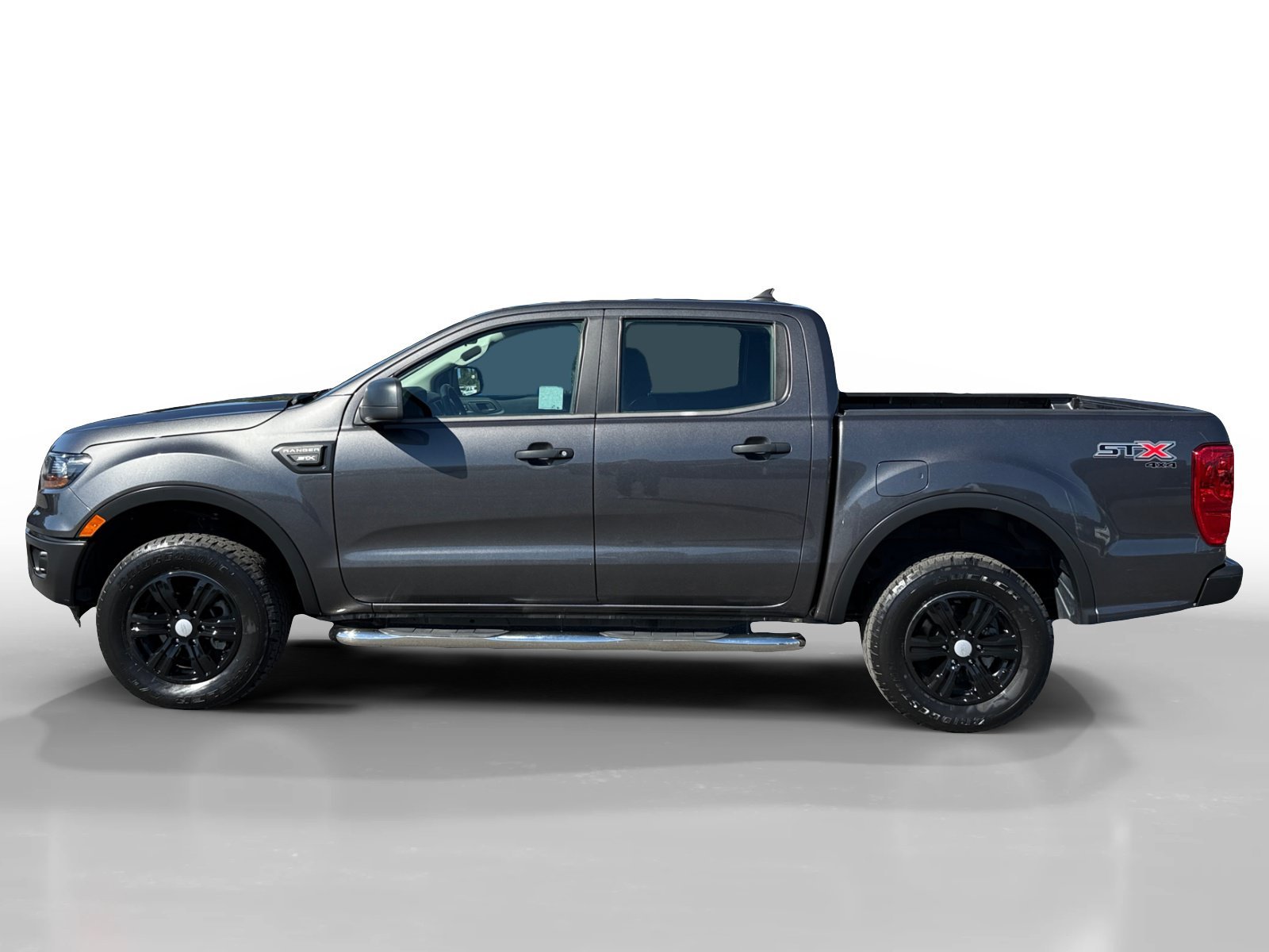 Used 2020 Magnetic Ford XL image 2