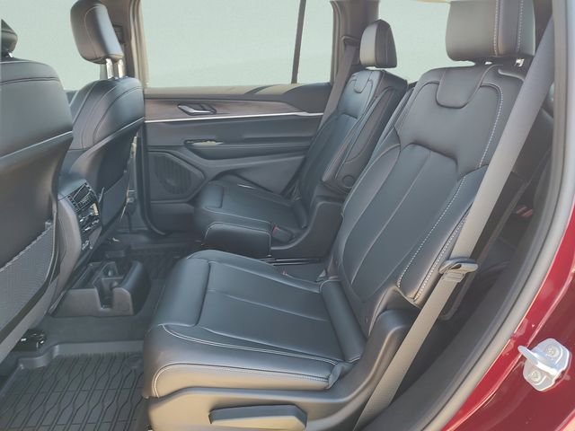 New 2025 Velvet Red Pearl-Coat Exterior Paint Jeep Limited image 30