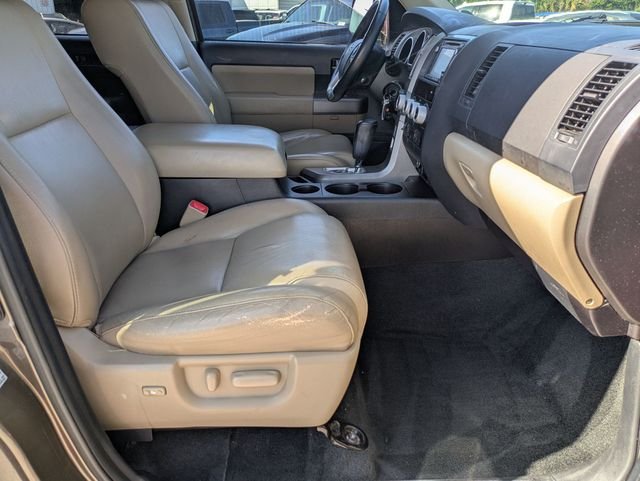 Used 2016  Toyota SR5 image 26