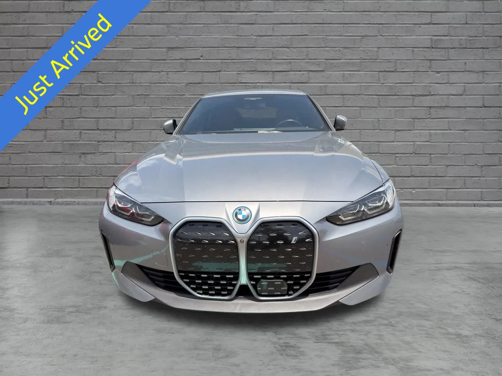 2023 BMW i4 eDrive35's photo