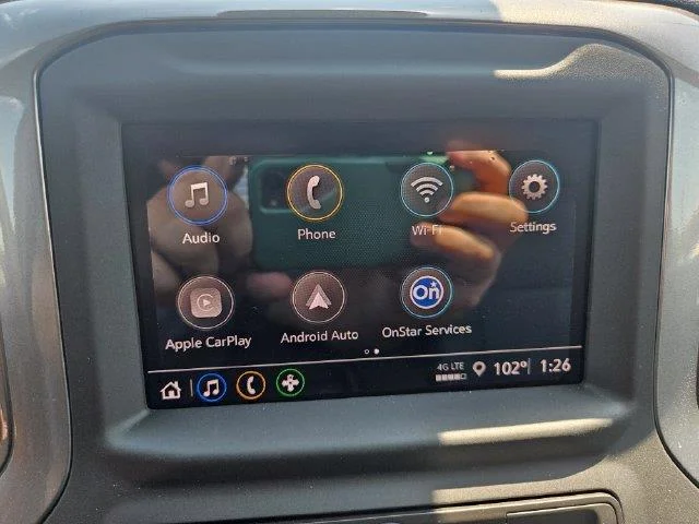 New 2025 Summit White GMC Pro image 19