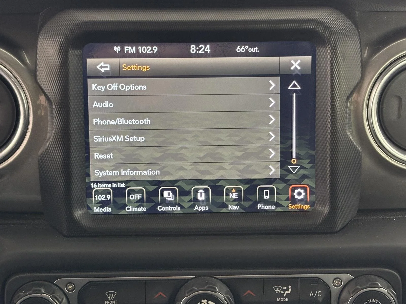 Used 2020 Billet Silver Metallic Jeep Sahara image 42