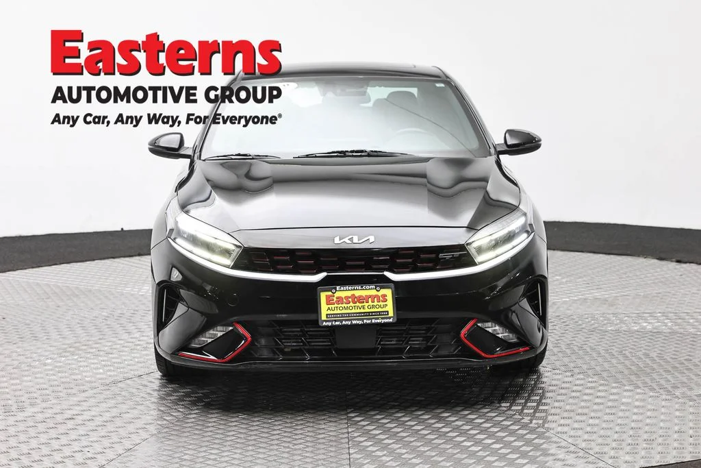 Used 2023 Black Kia GT image 2
