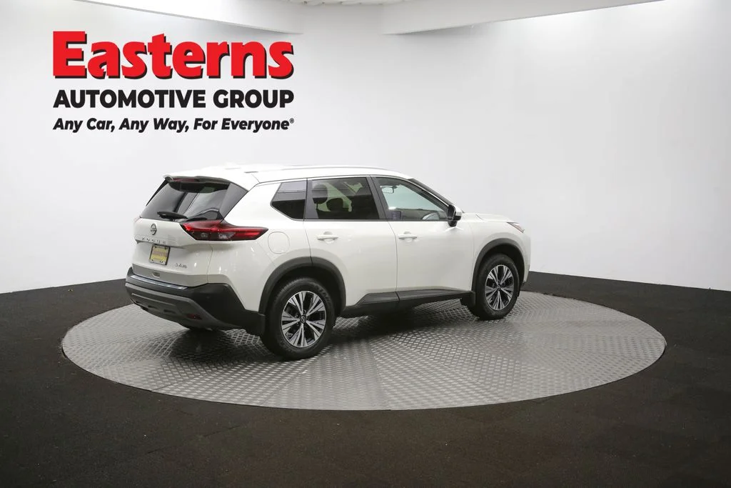 Used 2023 White Nissan SV image 39