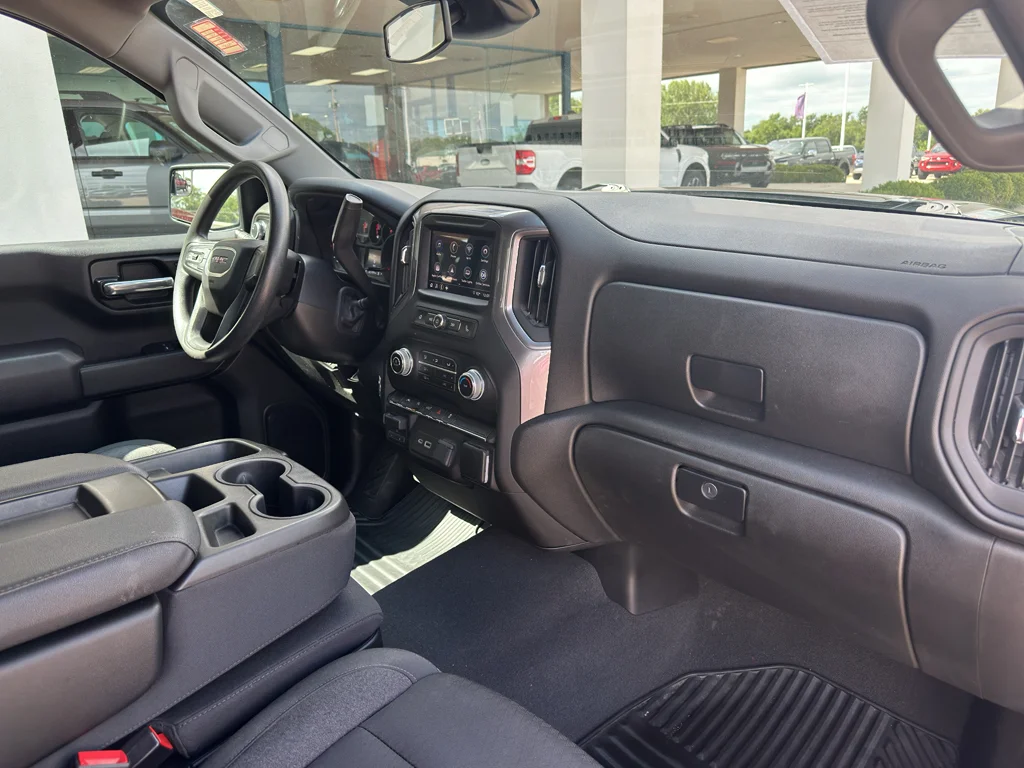 Used 2024 Onyx Black GMC Pro image 27