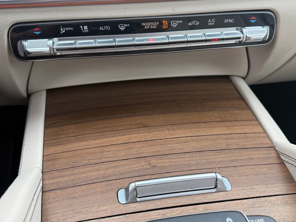Certified Used 2022 Blue Mercedes-Benz GLE 350 image 40