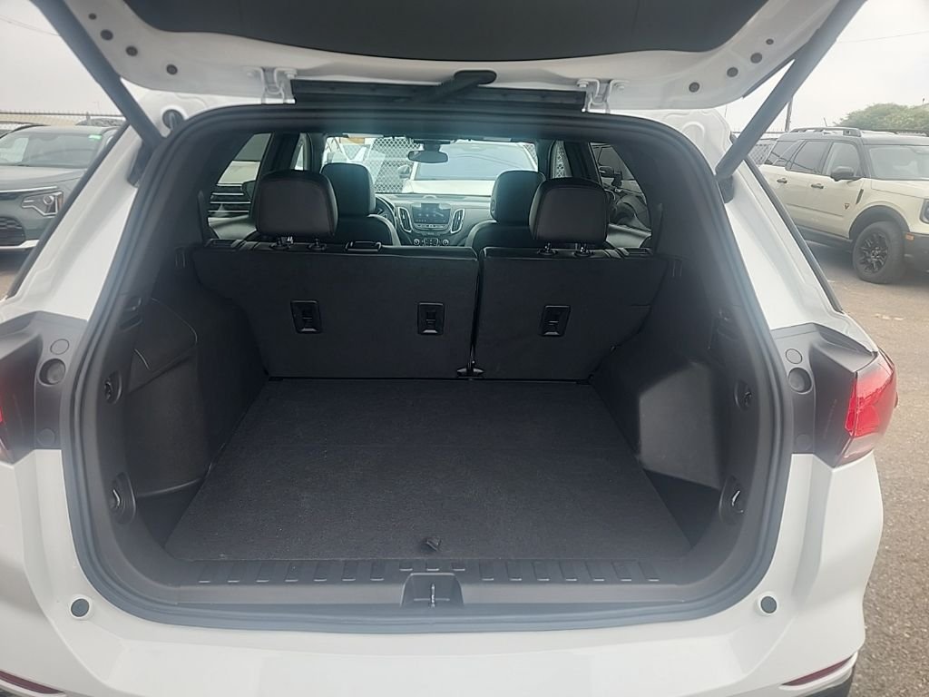 Used 2023 White Chevrolet RS image 18