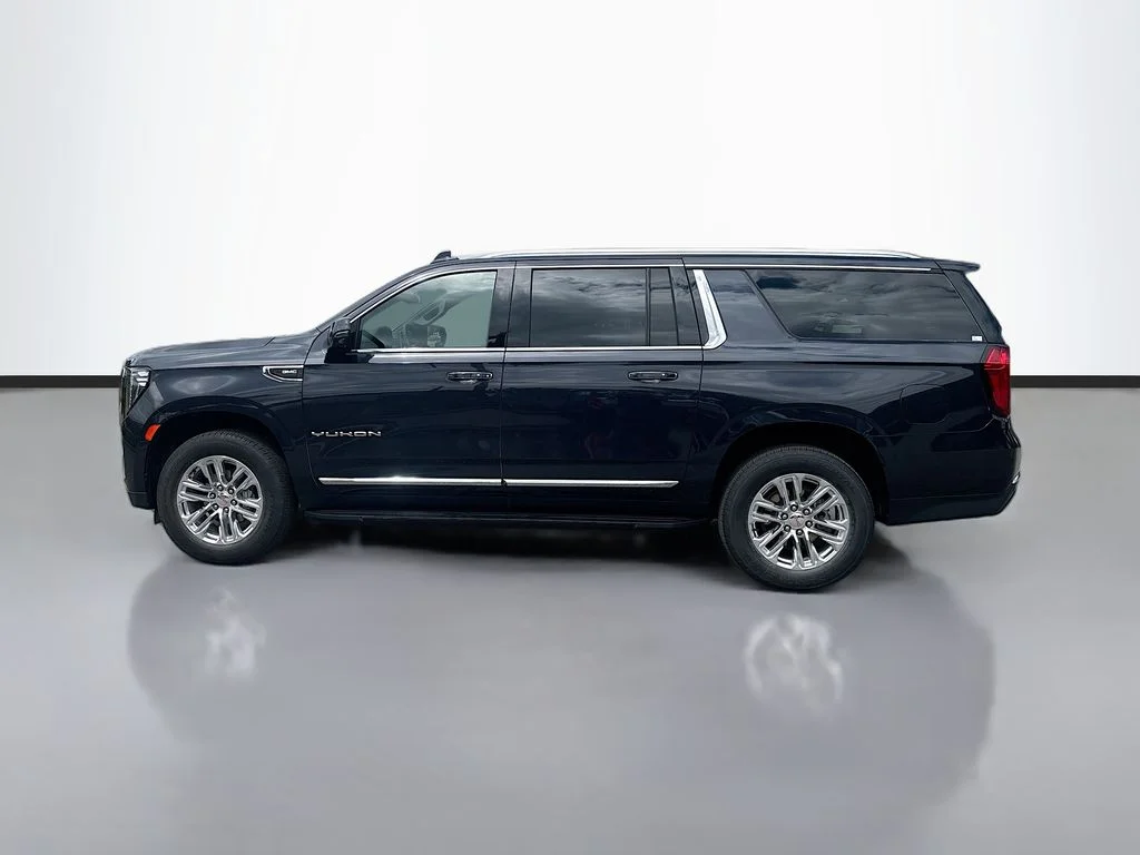 Used 2024 Silver GMC SLT image 6