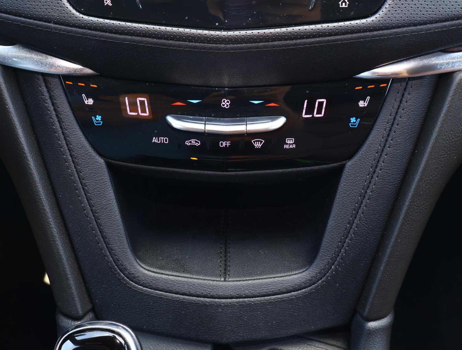 2022 Cadillac XT5 Sport - Photo 30