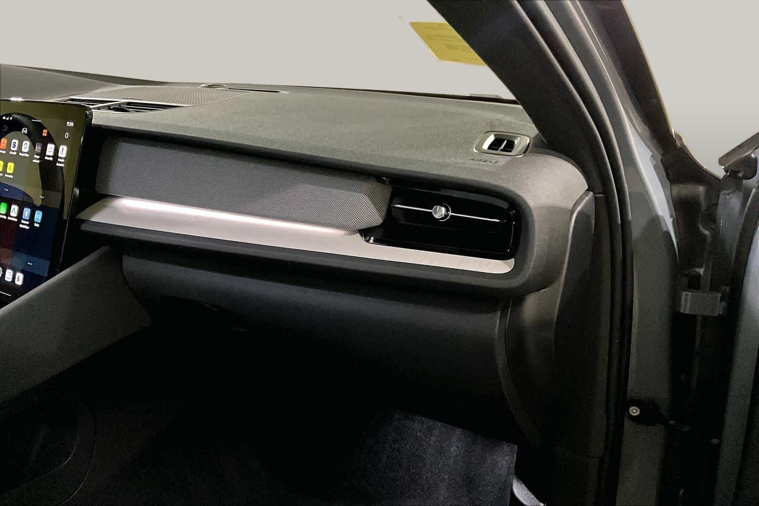 Used 2023  Polestar  image 17
