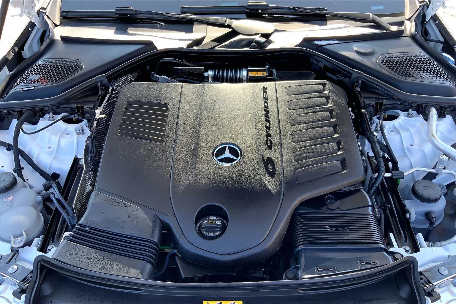 Certified Used 2025 MANUFAKTUR Moonlight White Metallic Mercedes-Benz E 450 image 28