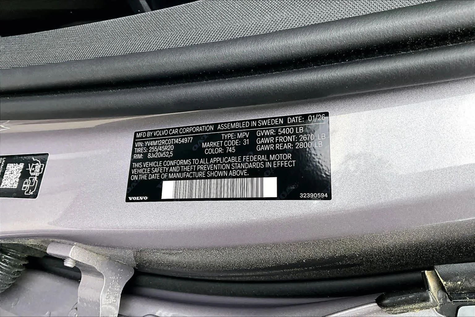 New 2026 Aurora Silver Volvo Plus image 12