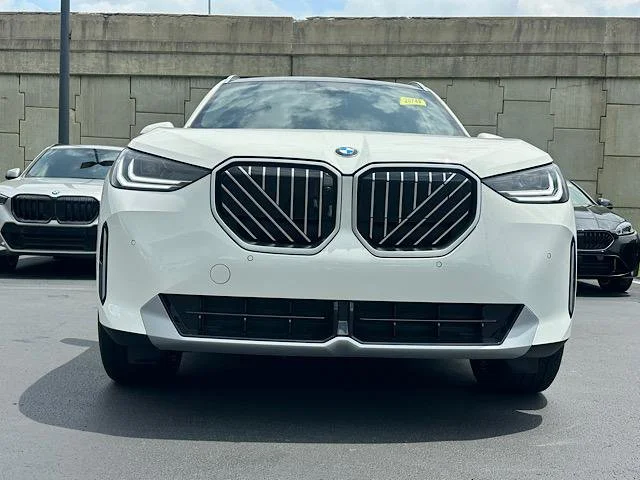 New 2026 Alpine White BMW 30 xDrive image 2